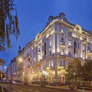 Mamaison Riverside Praag