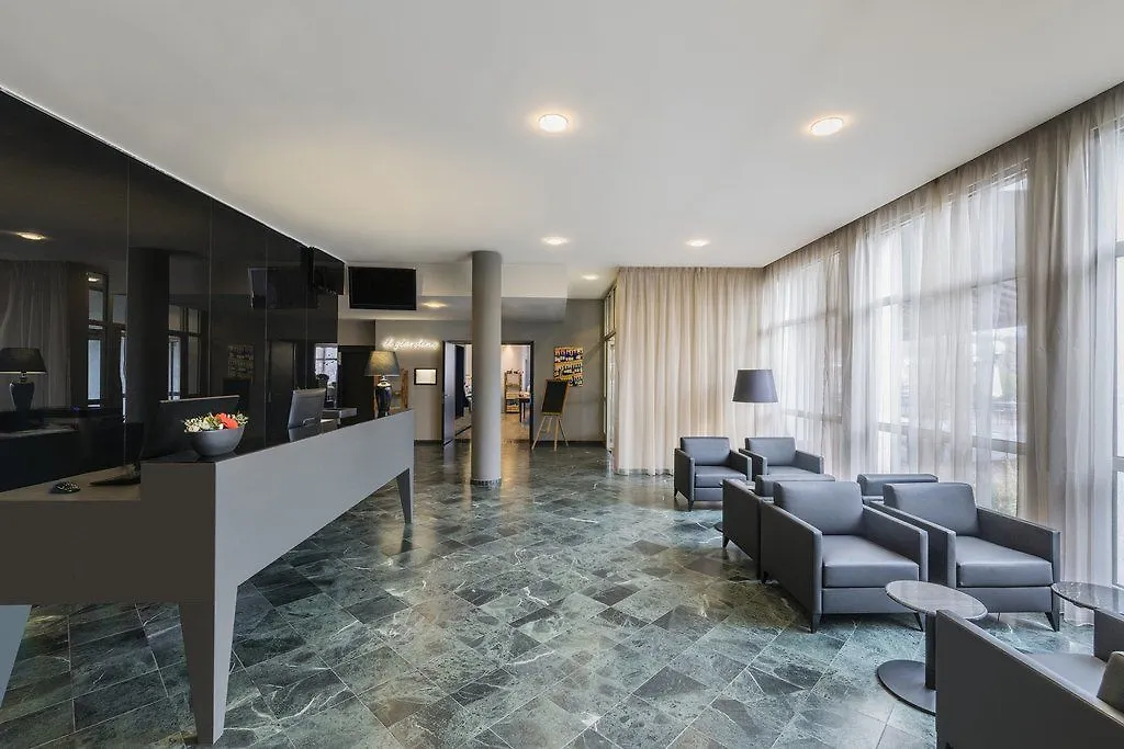 Nh Collection Prague Hotel 4*,