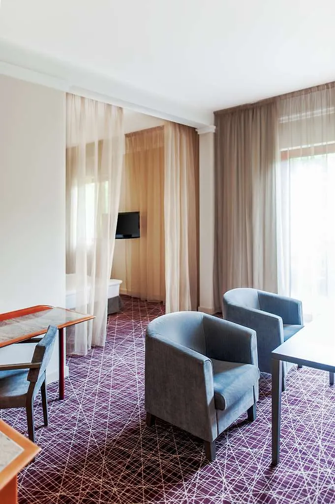 Nh Collection Prague Hotel 4*,